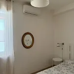 Dv *