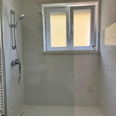 Dv Apartment גאליפולי